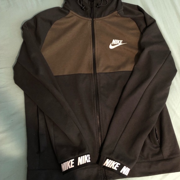 Men’s Nike Sweatshirt - Picture 1 of 1